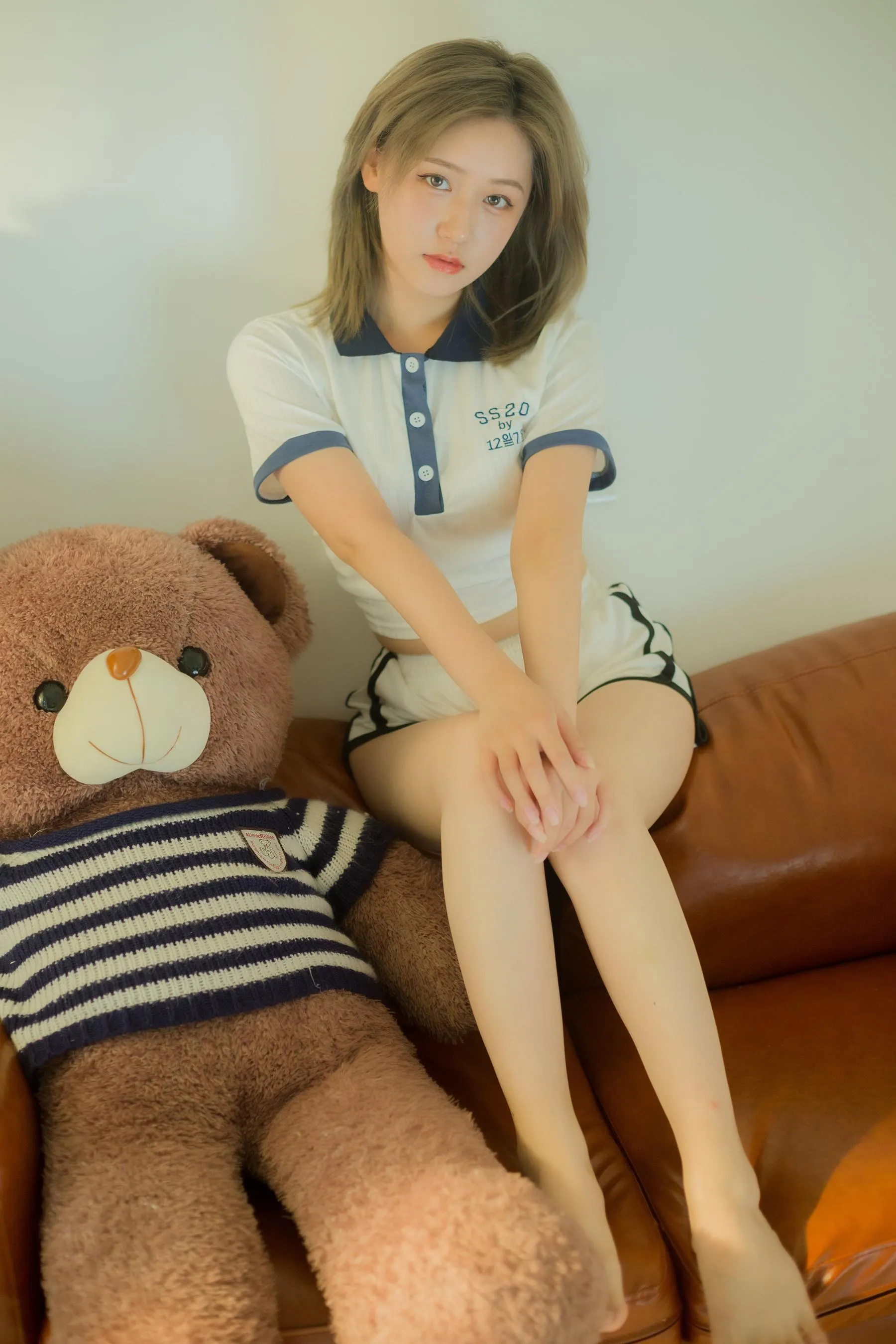 [YITUYU艺图语]2022.09.21 居家物语 _三余_ [29P]插图8